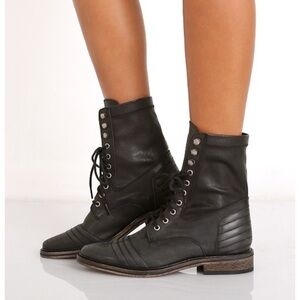 Free People Black Leather military motorcycle distressed combat Boots RARE